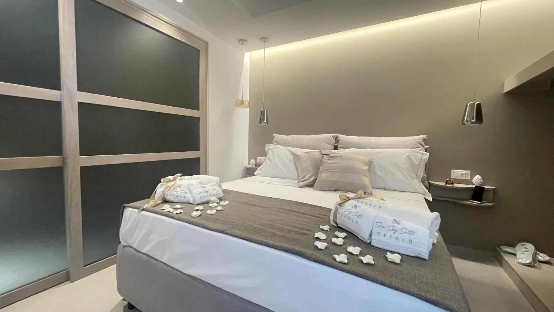 Apartment Sea Sky Suite Cefalu